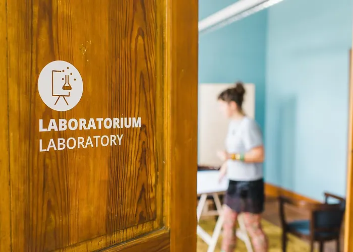 Coconat-a Workation Retreat & Coworking Otel *